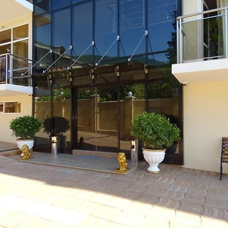 Отель "Luisa" Gagra Exterior foto
